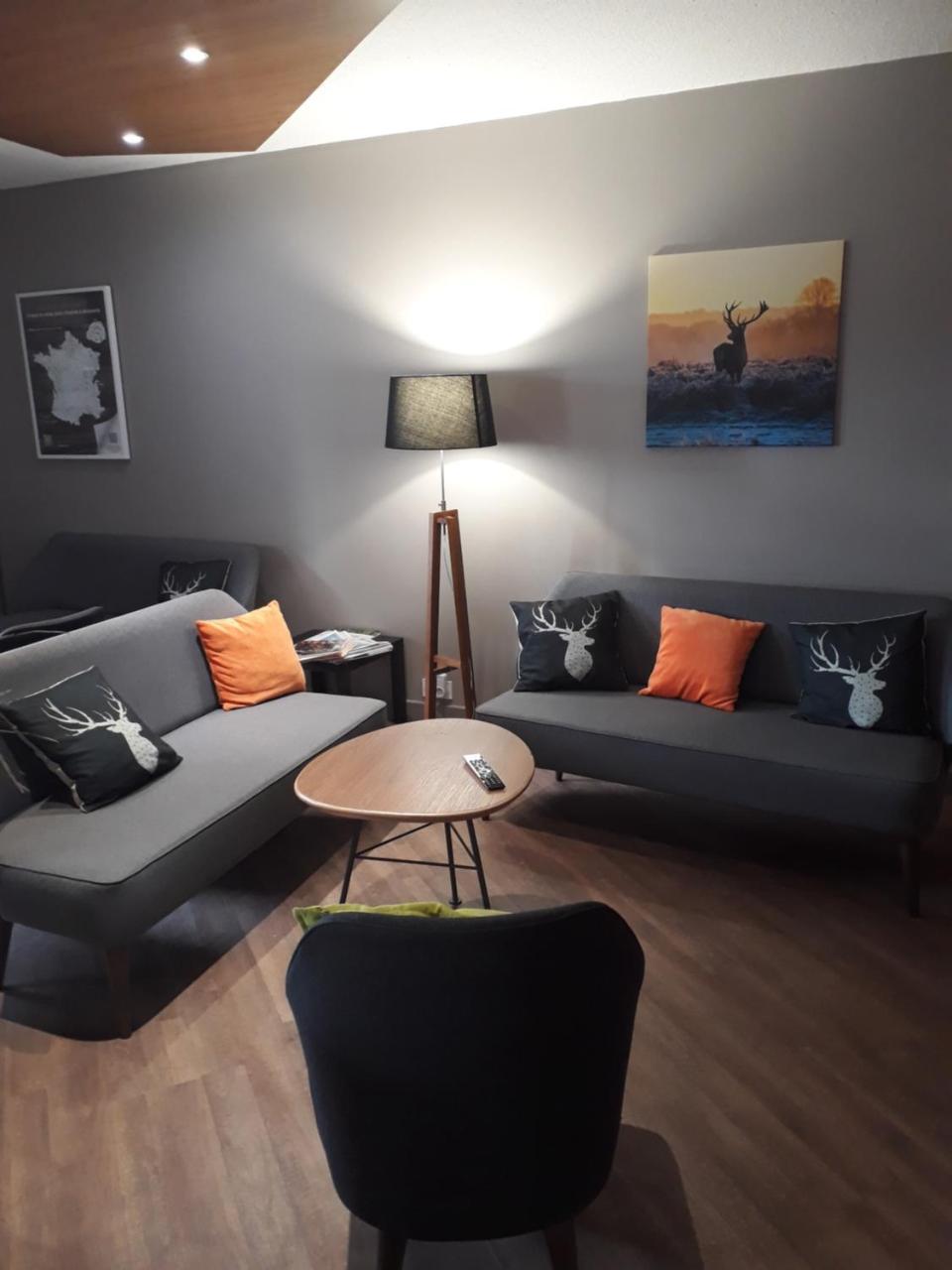 Ibis Styles Gien Hotel Exterior photo
